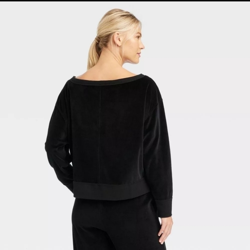 NWT JoyLab Black Velour Cropped Relaxed Fit Sweatshirt Women's Size XL - Picture 3 of 16